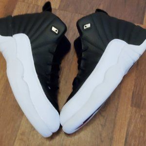 Jordan 12 